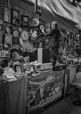 Seller of antiques and used materials Poster och Canvastavla