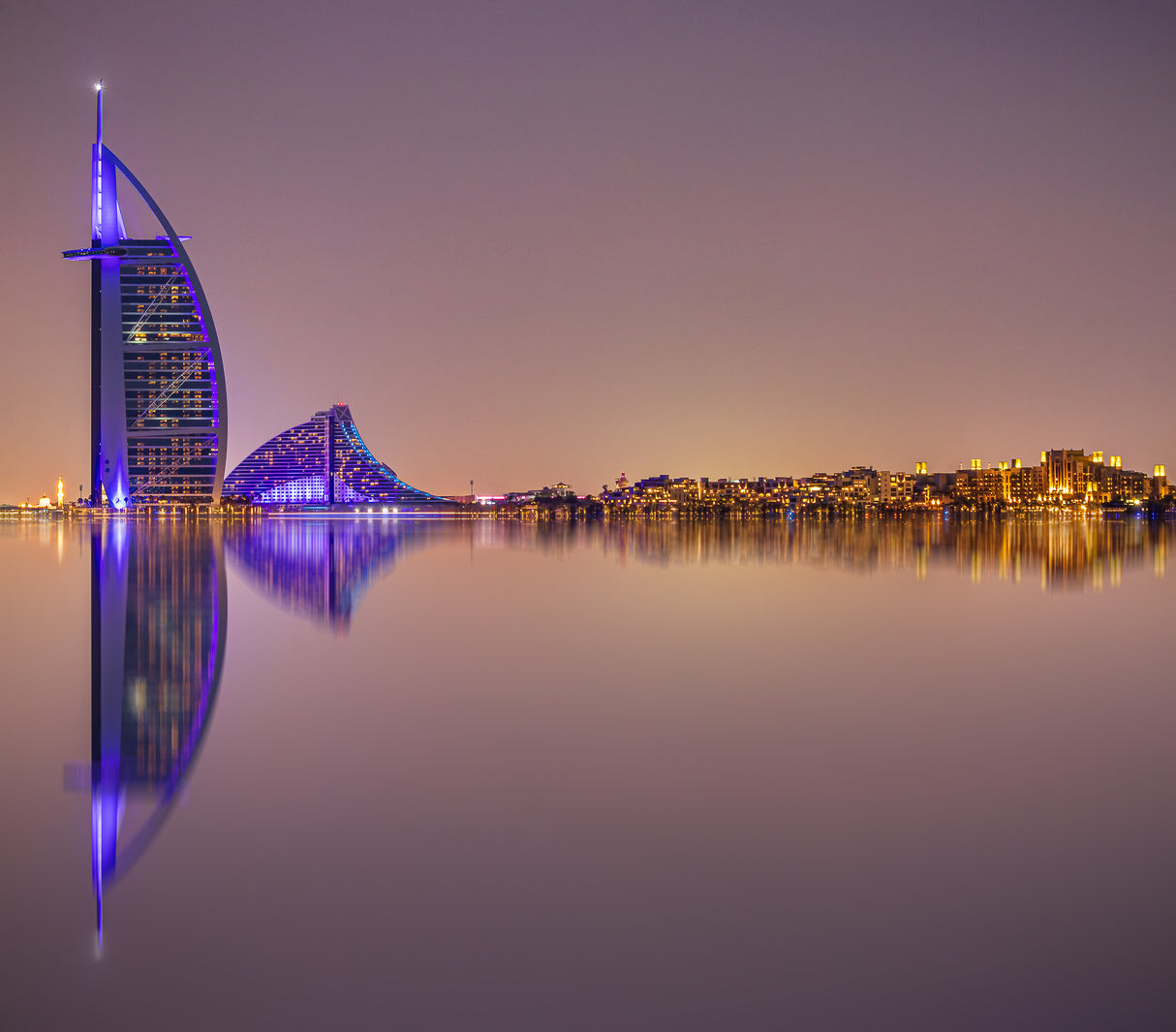 Burj Al Arab Reflections Poster och Canvastavla