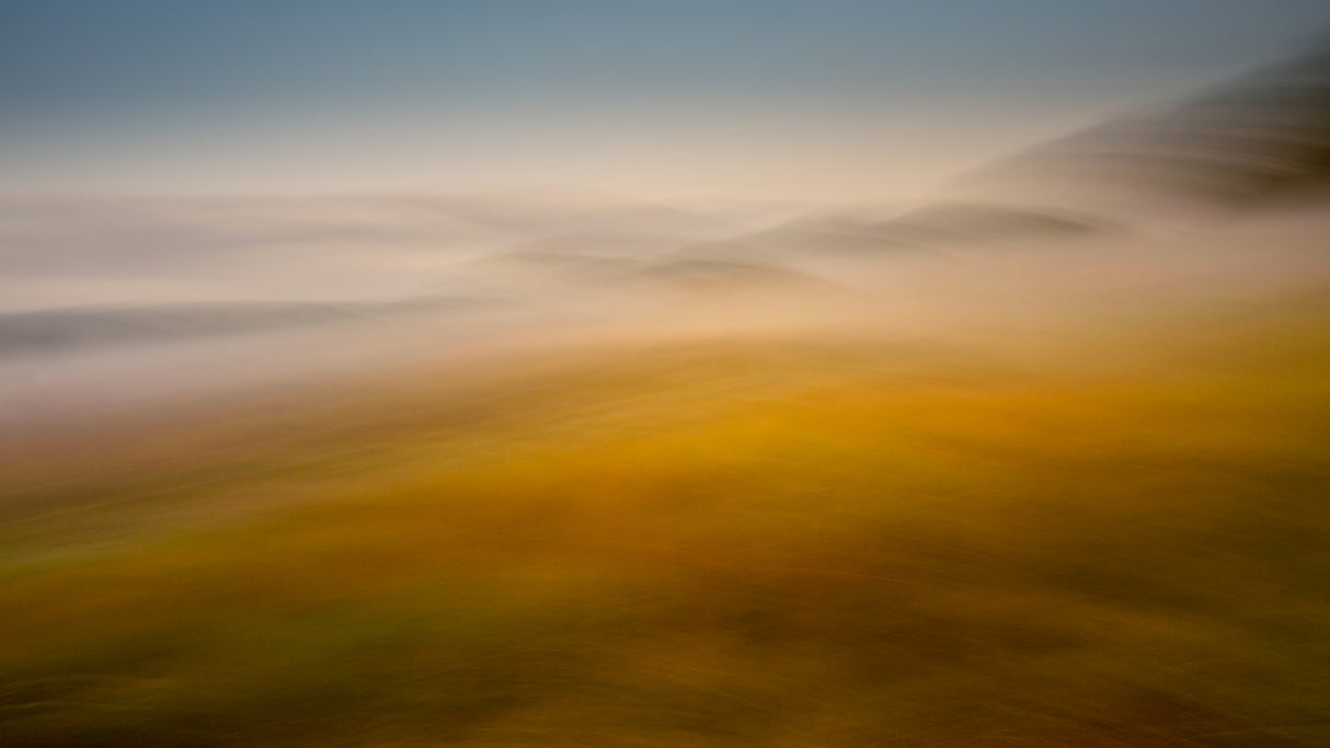 Ground fog in the tranquil landscape Poster och Canvastavla
