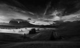 Alpe di Siusi at night Poster och Canvastavla
