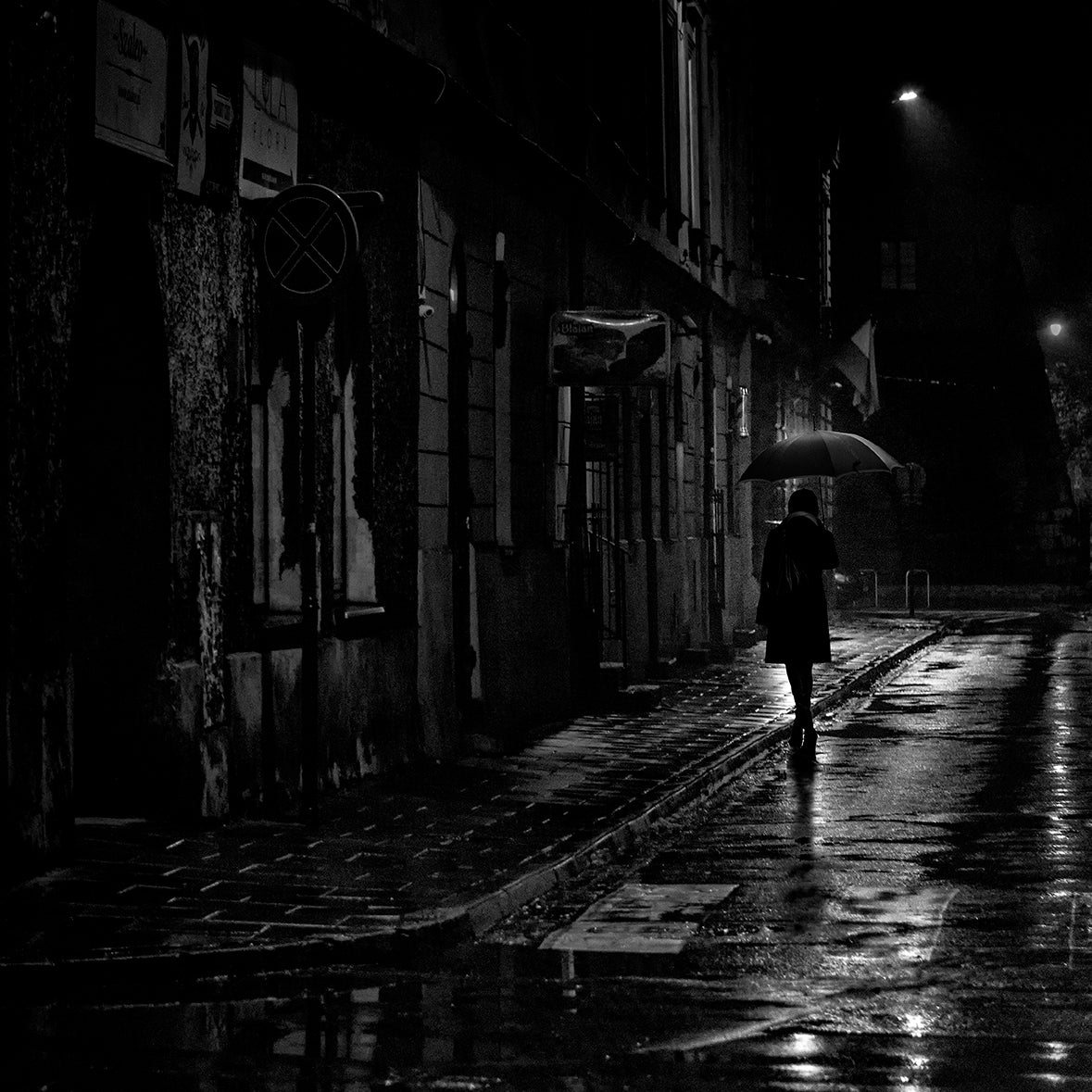Krakow by Night Poster och Canvastavla