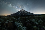 Dark horse and Damavand Poster och Canvastavla