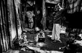 In the streets of Bangladesh. Poster och Canvastavla
