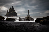 Black Sand Beach, Reynisfjall, Iceland Poster och Canvastavla