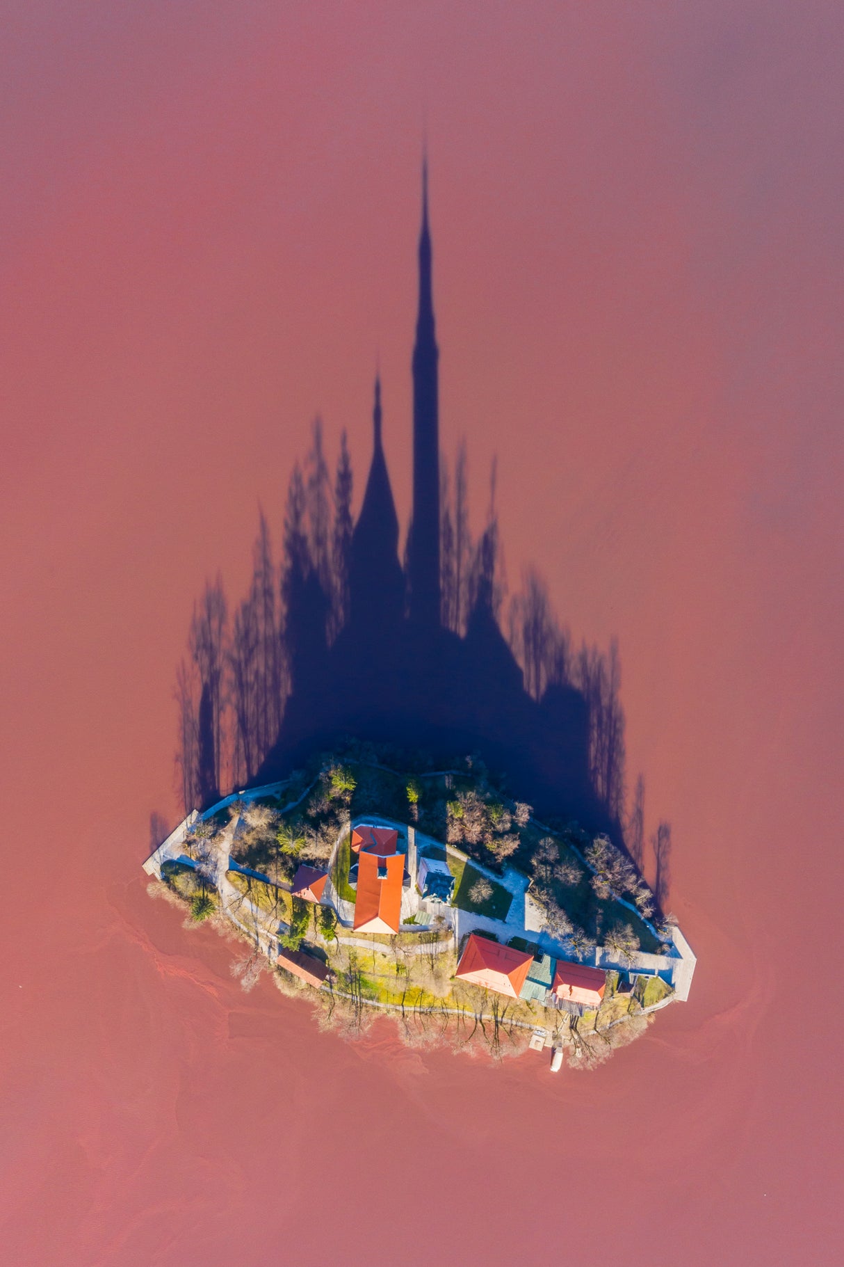 An Island On  The Red Lake Poster och Canvastavla
