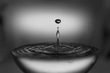 Water drop Poster och Canvastavla