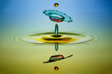 UFW (Unidentified Flying Water) Poster och Canvastavla