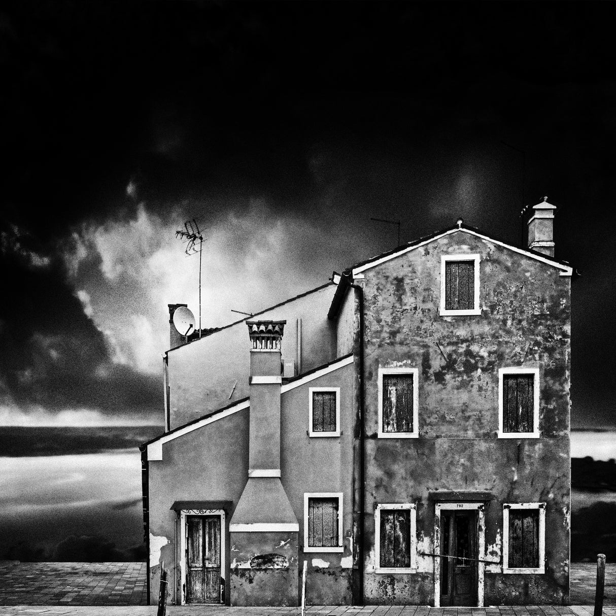 house at the lake Poster och Canvastavla