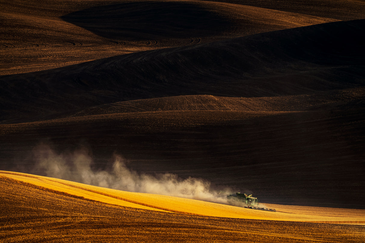 Plowing on Rolling Hills Poster och Canvastavla