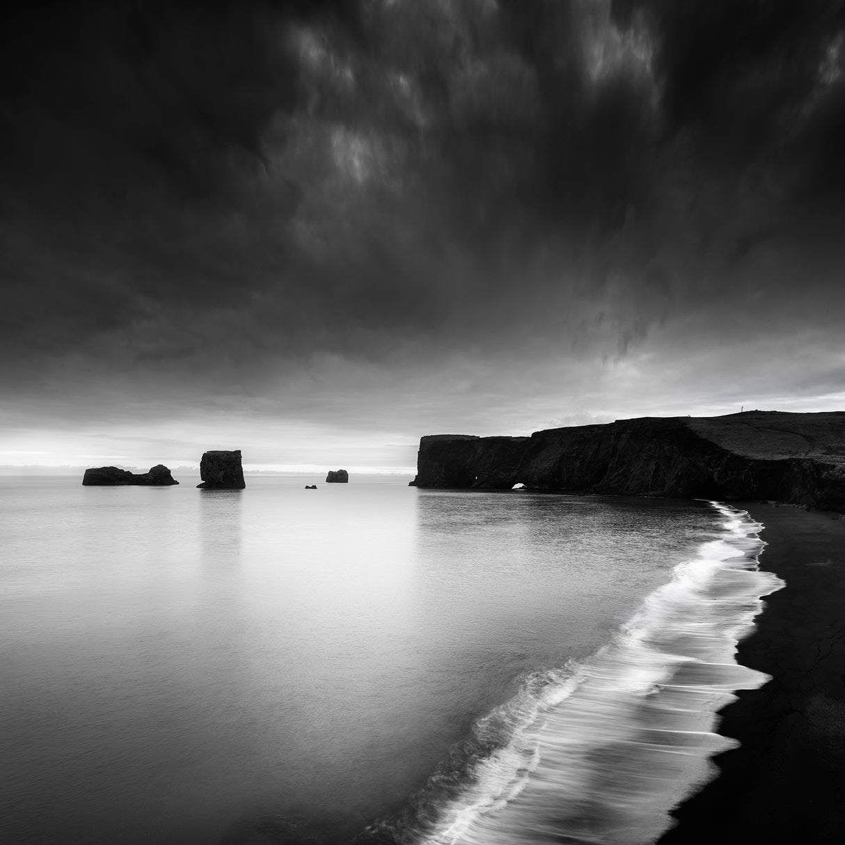 Lapping at the Shore of a Solitary Ocean Poster och Canvastavla