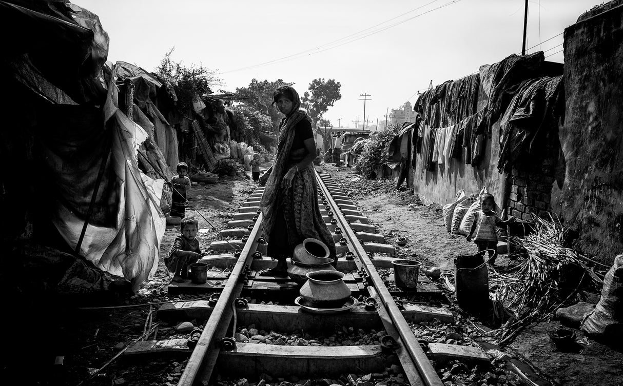 A scene of life on the train tracks - Bangladesh Poster och Canvastavla