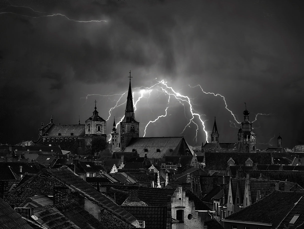 Chaos in the sky of Bruges Poster och Canvastavla