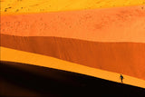 Hiking in colorful desert Poster och Canvastavla