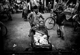 In the streets of Bangladesh - XIII Poster och Canvastavla