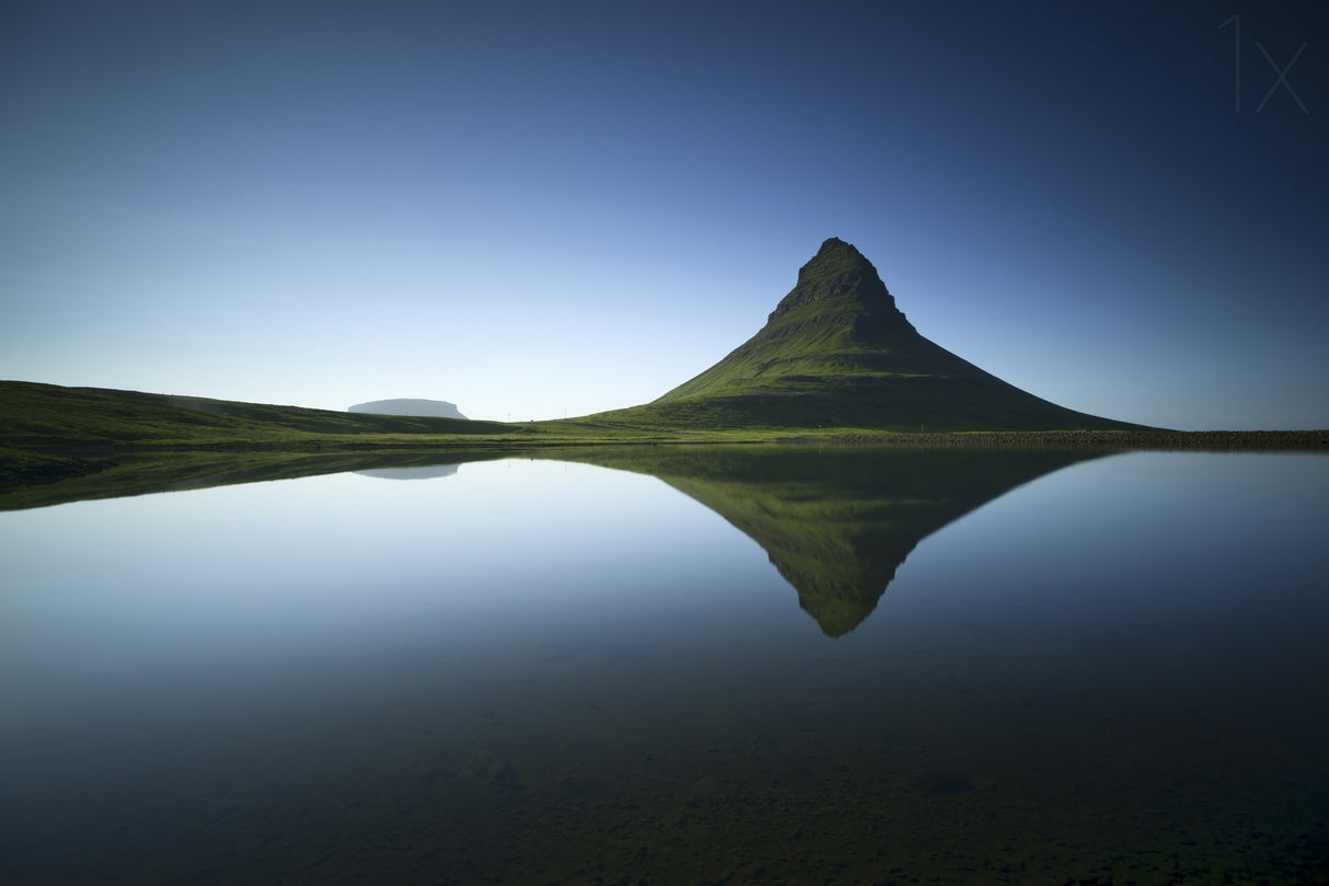 ... Kirkjufell Poster och Canvastavla