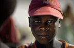 Village Boy (Zanzibar, Matemwe) Poster och Canvastavla