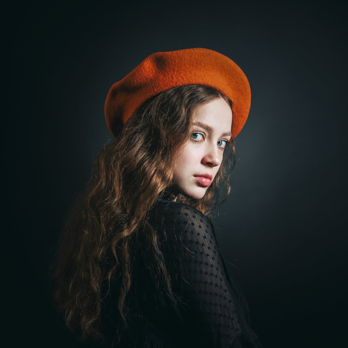 Orange beret. Poster och Canvastavla