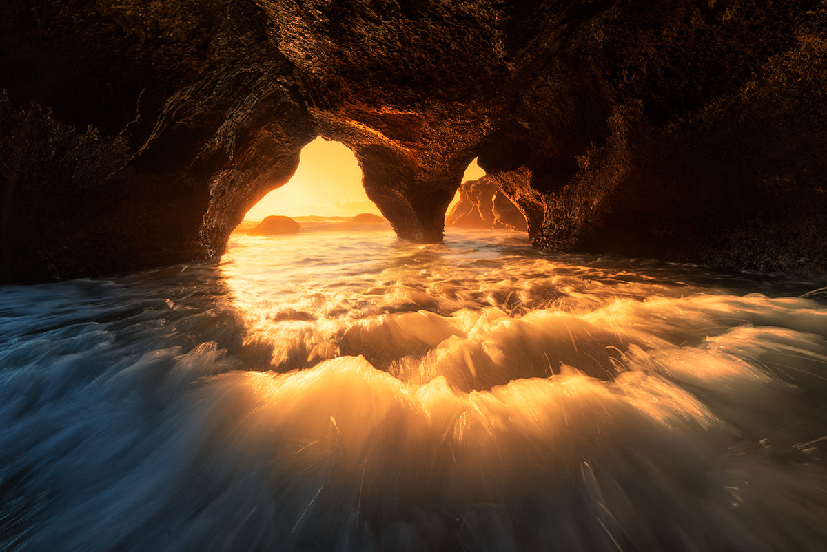 The Secret Sea Cave Poster och Canvastavla