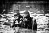 Children in the river Poster och Canvastavla