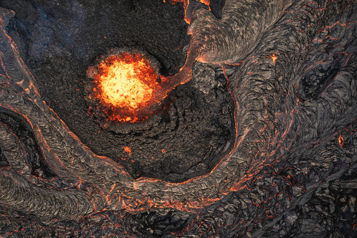 Iceland - Geldingadalir Crater Poster och Canvastavla