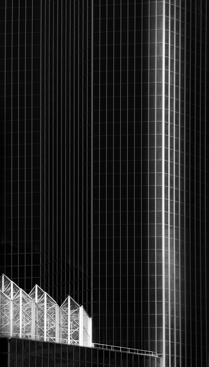A white structure Poster och Canvastavla