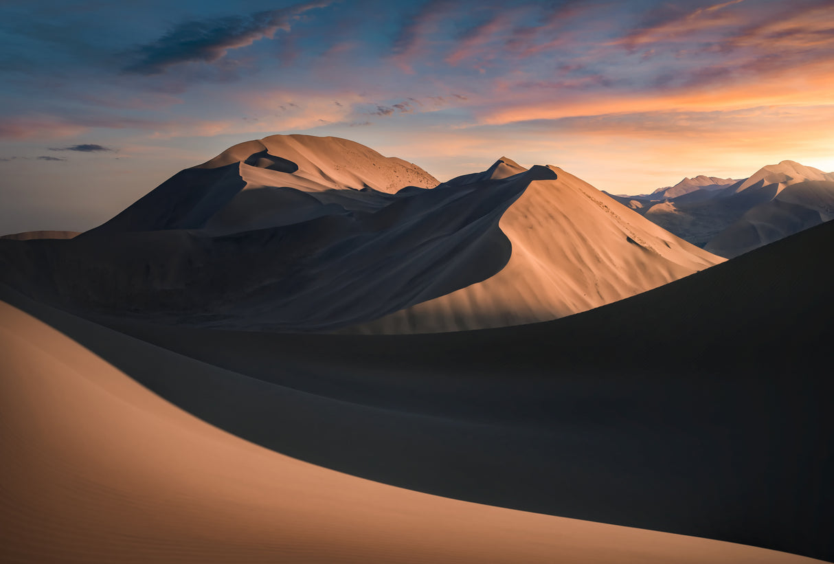 Sunset in Badain Jaran Poster och Canvastavla