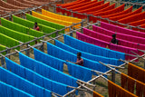 Hue Coloured Fabrics &amp; Thread Drying Poster och Canvastavla