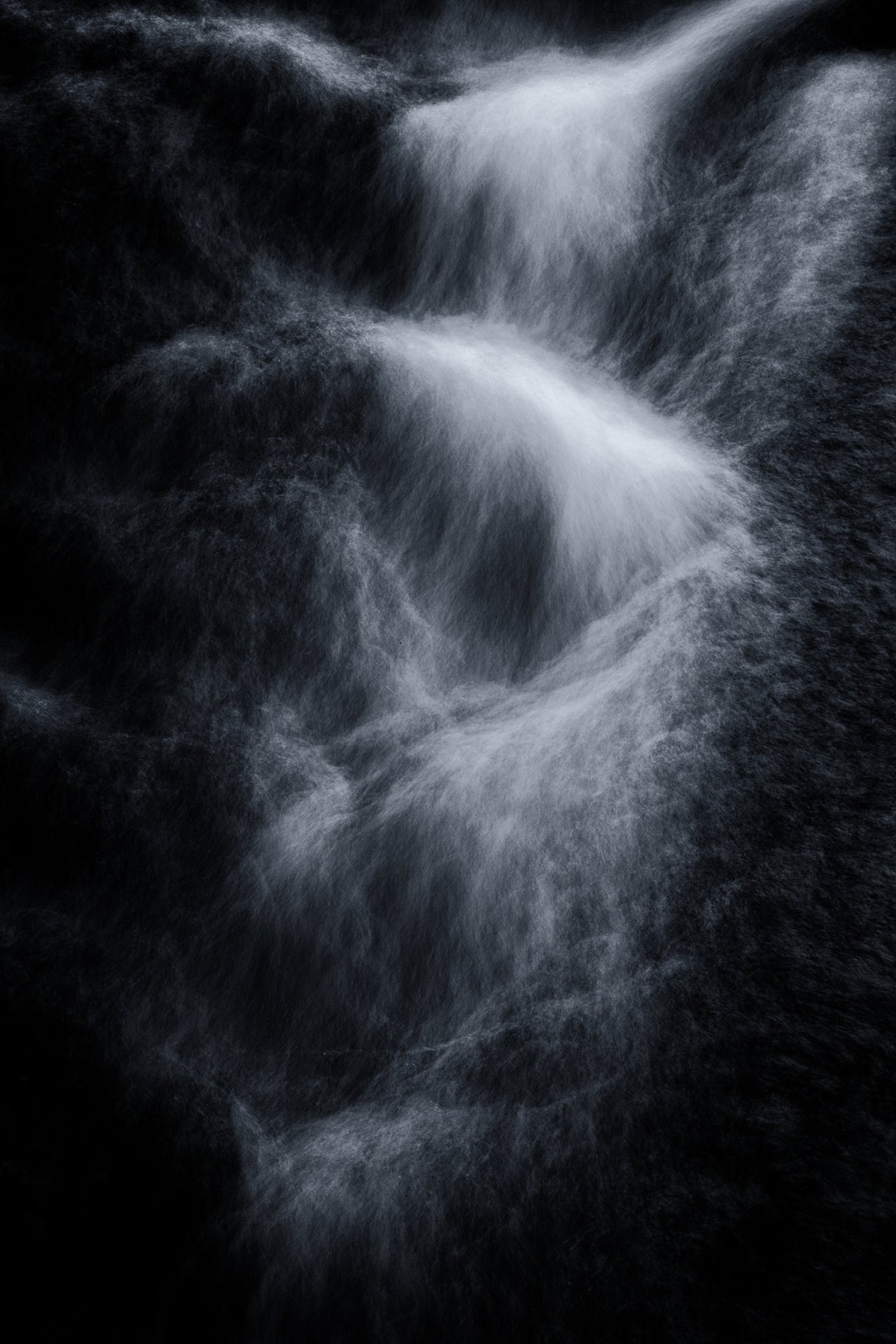 Turbulence Poster och Canvastavla