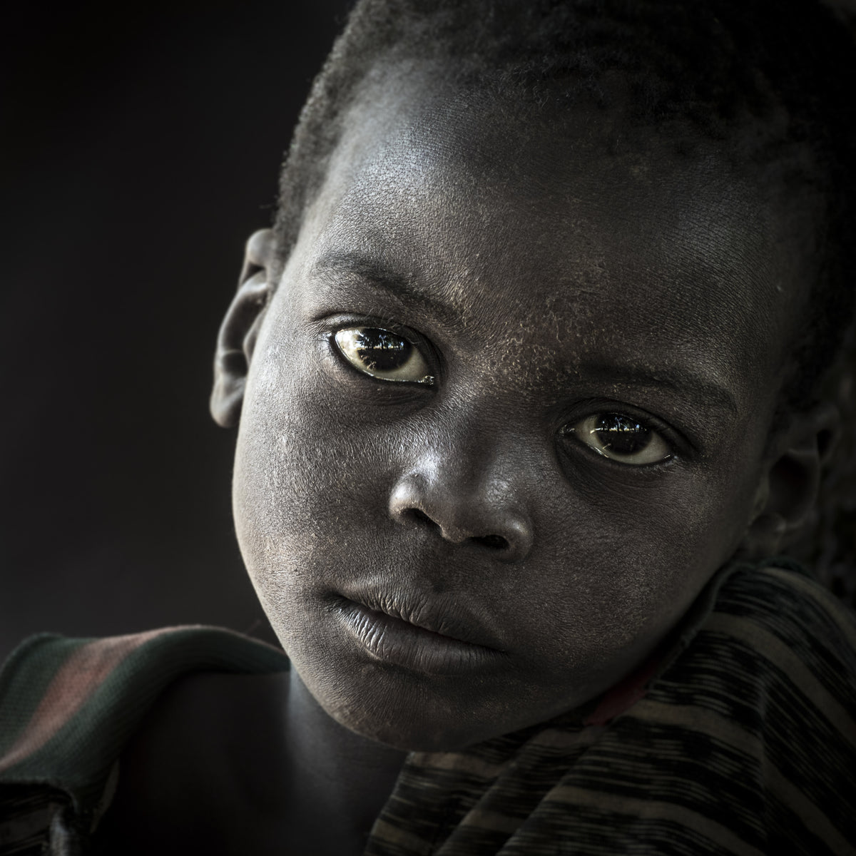 dowayo boy at Faro Valley, Cameroon Poster och Canvastavla