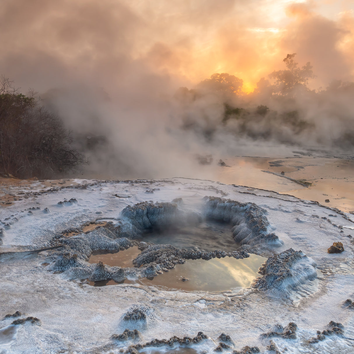 Hot Spring Poster och Canvastavla