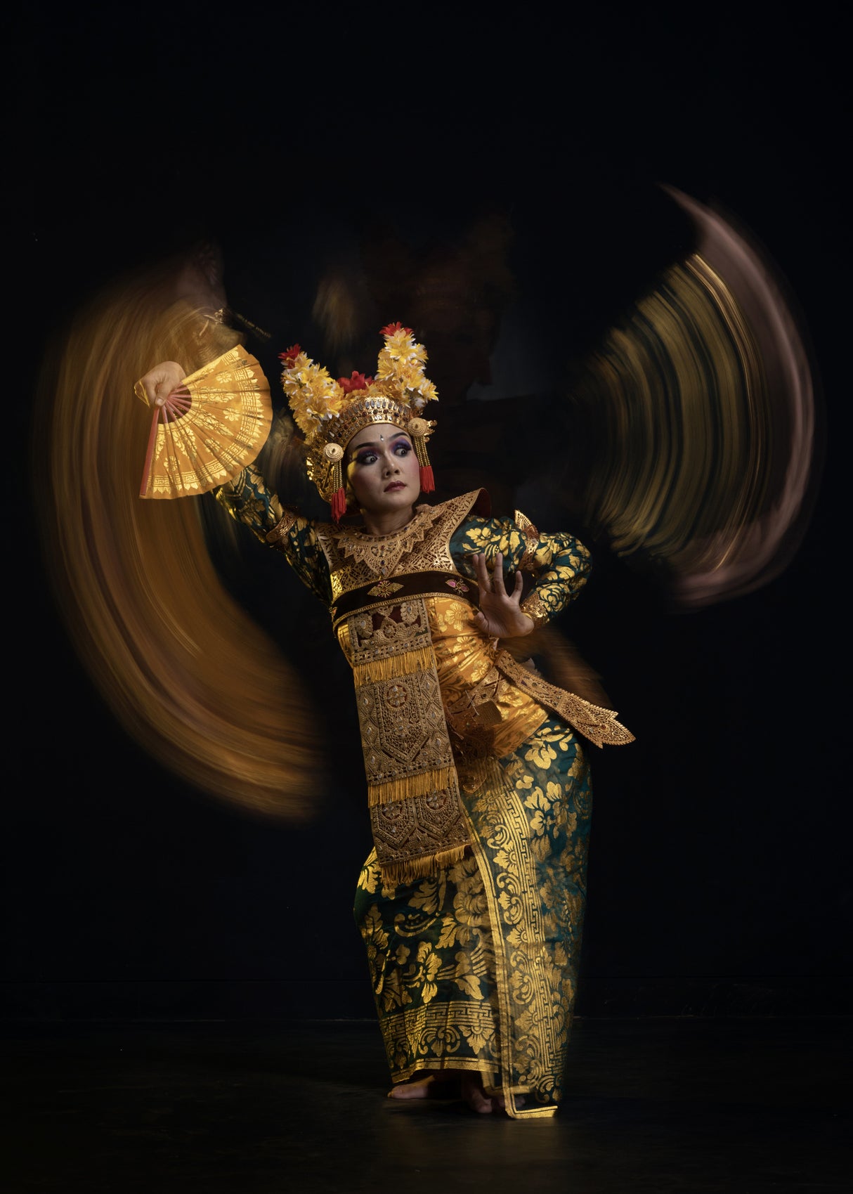 Balinese Dancer Poster och Canvastavla