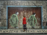 Walking down the Street Poster och Canvastavla