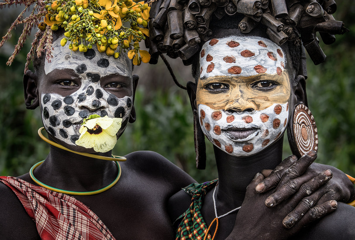 Two surmi tribe girls - Ethiopia Poster och Canvastavla