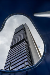 El ojo azul de la torre Poster och Canvastavla