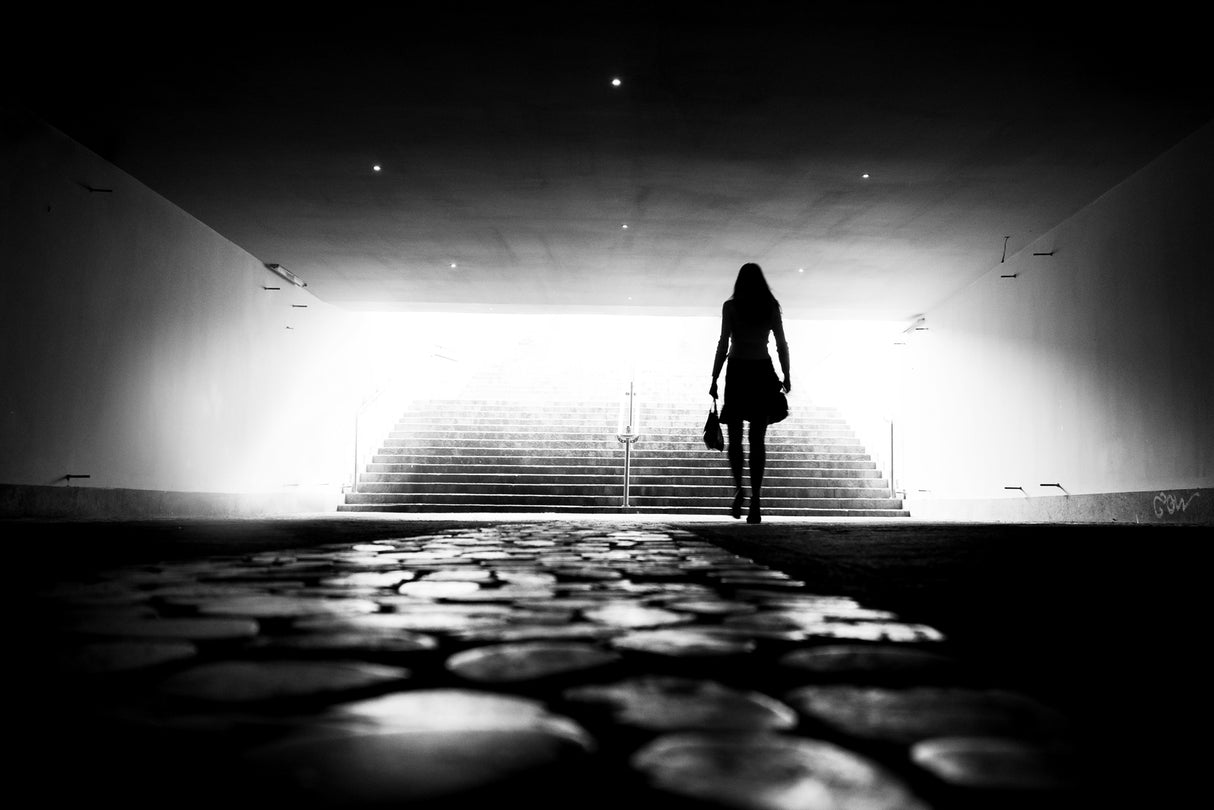 Walking in the light Poster och Canvastavla