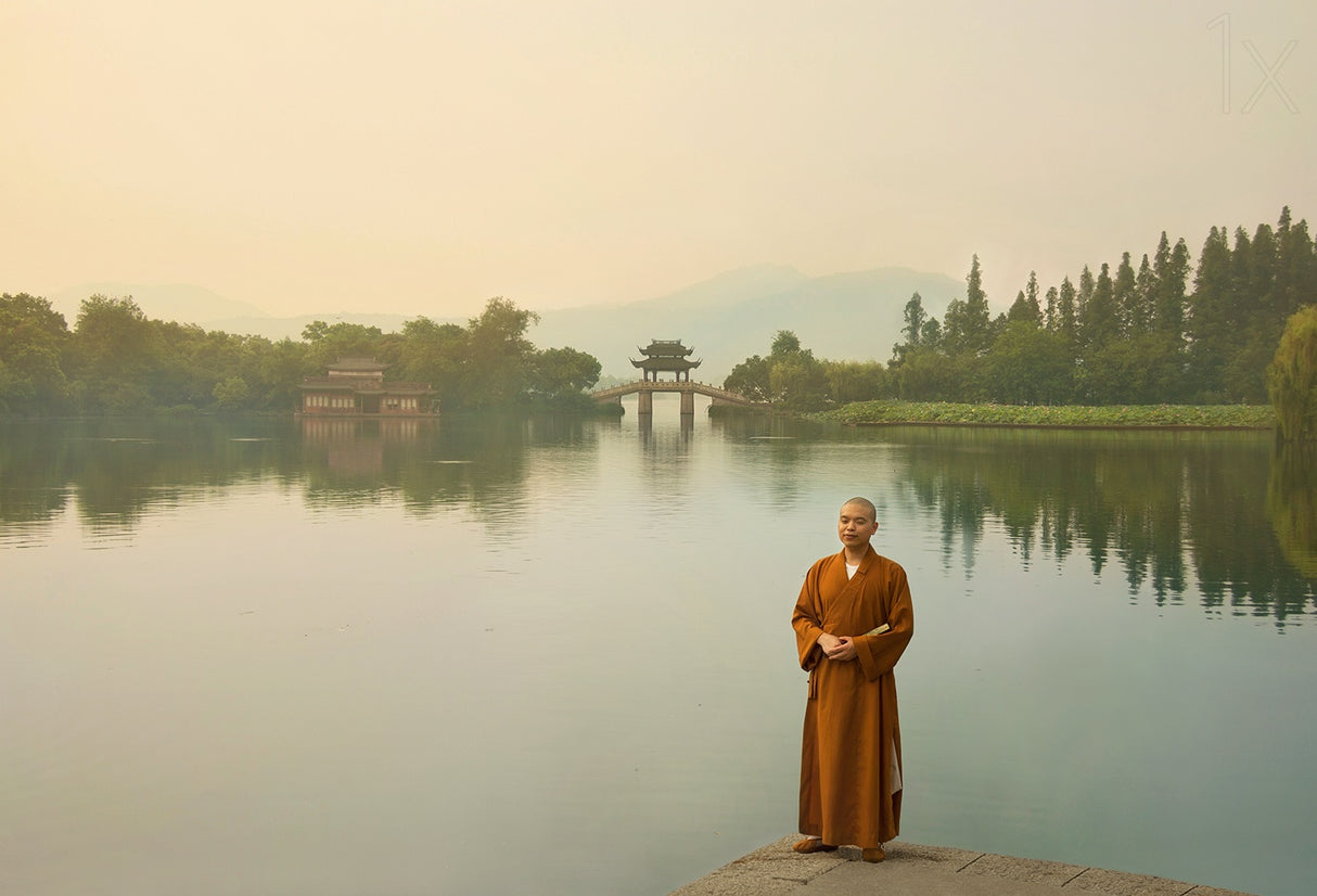 West Lake sunrise Poster och Canvastavla