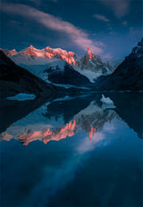 Illuminated Peaks Poster och Canvastavla