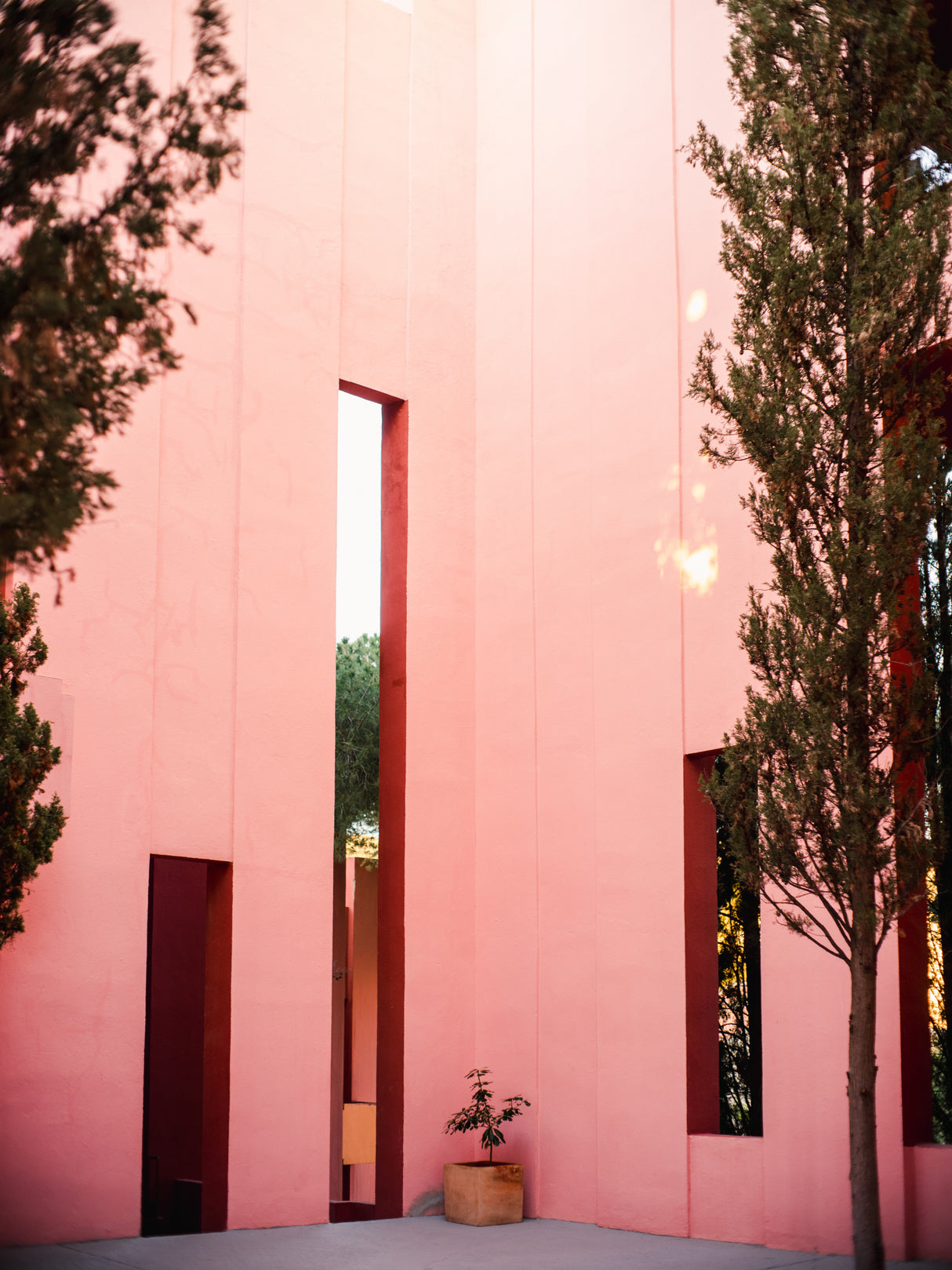 Muralla Roja Poster och Canvastavla