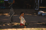 Angkor Wat Child Poster och Canvastavla