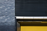 yellow shutter Poster och Canvastavla