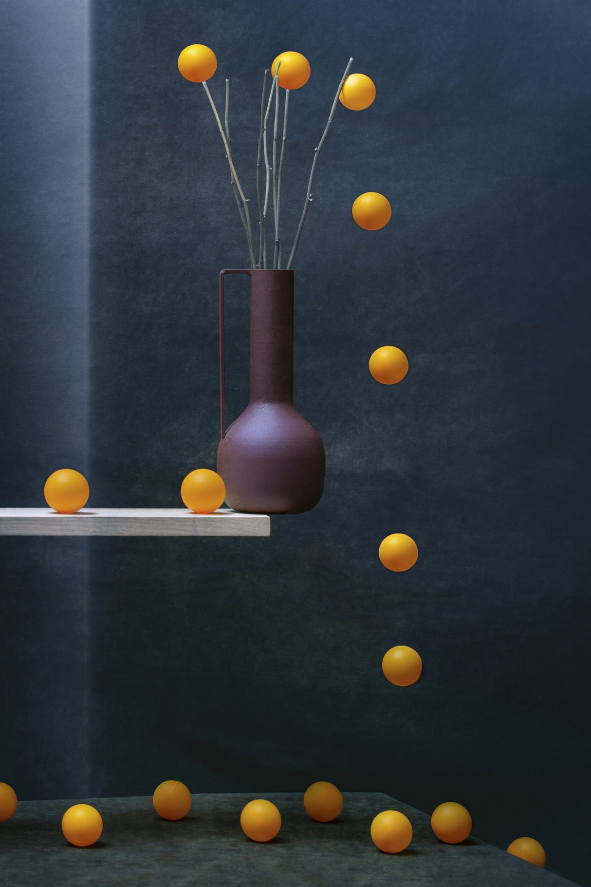 Still life with falling balls Poster och Canvastavla
