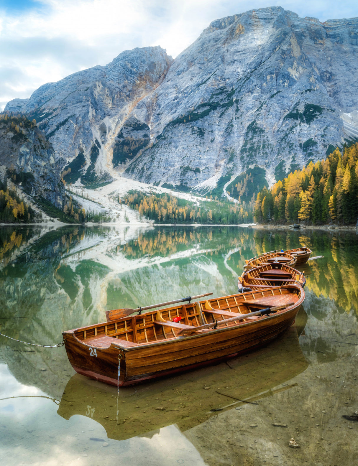 Lago di Braies Poster och Canvastavla