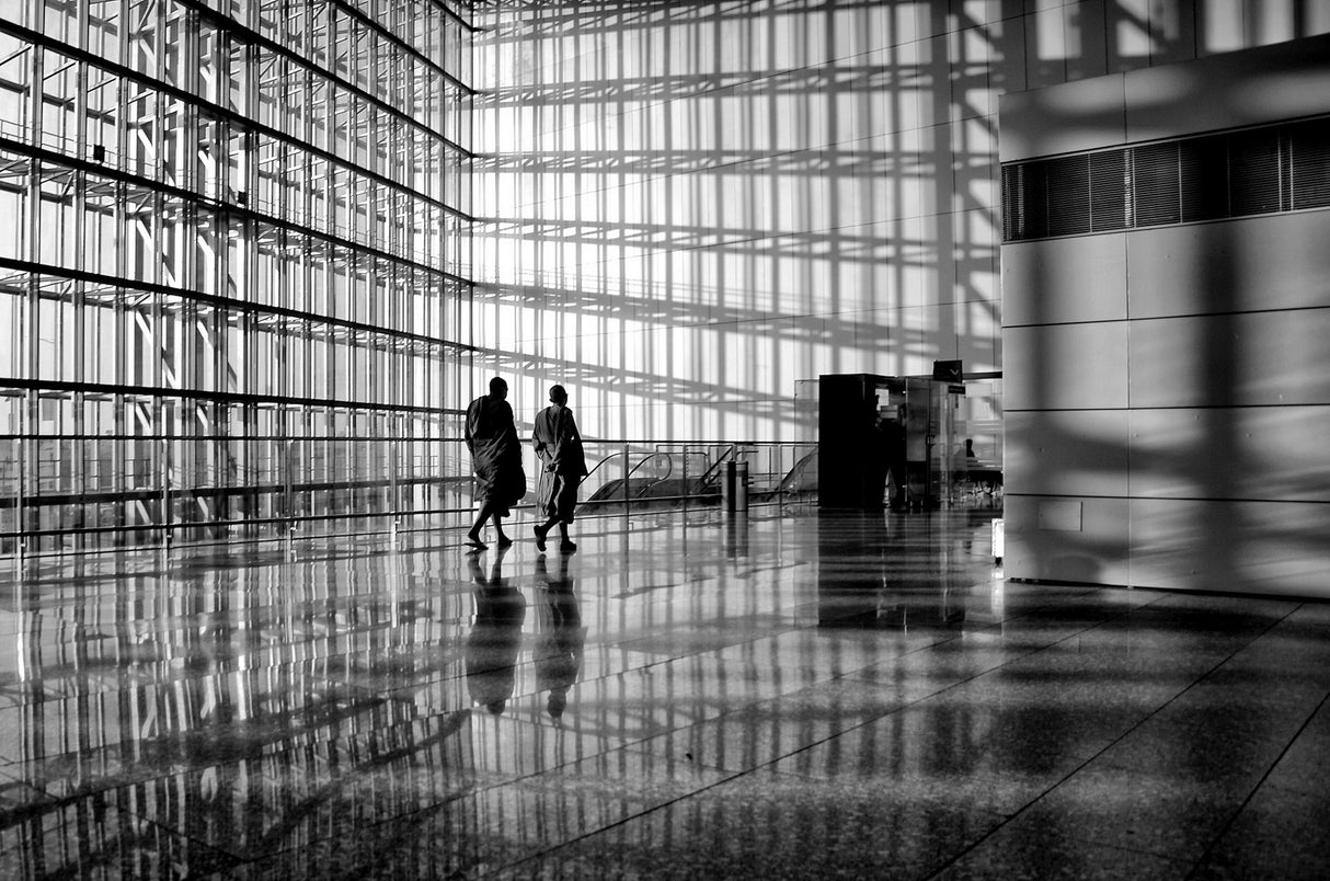Shadow Walk Poster och Canvastavla