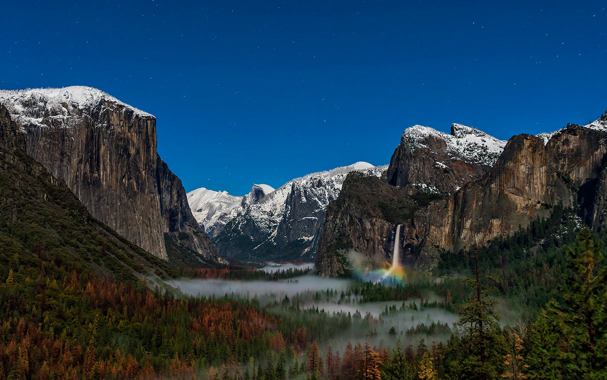 Bridalveil Fall Moonbow Poster och Canvastavla
