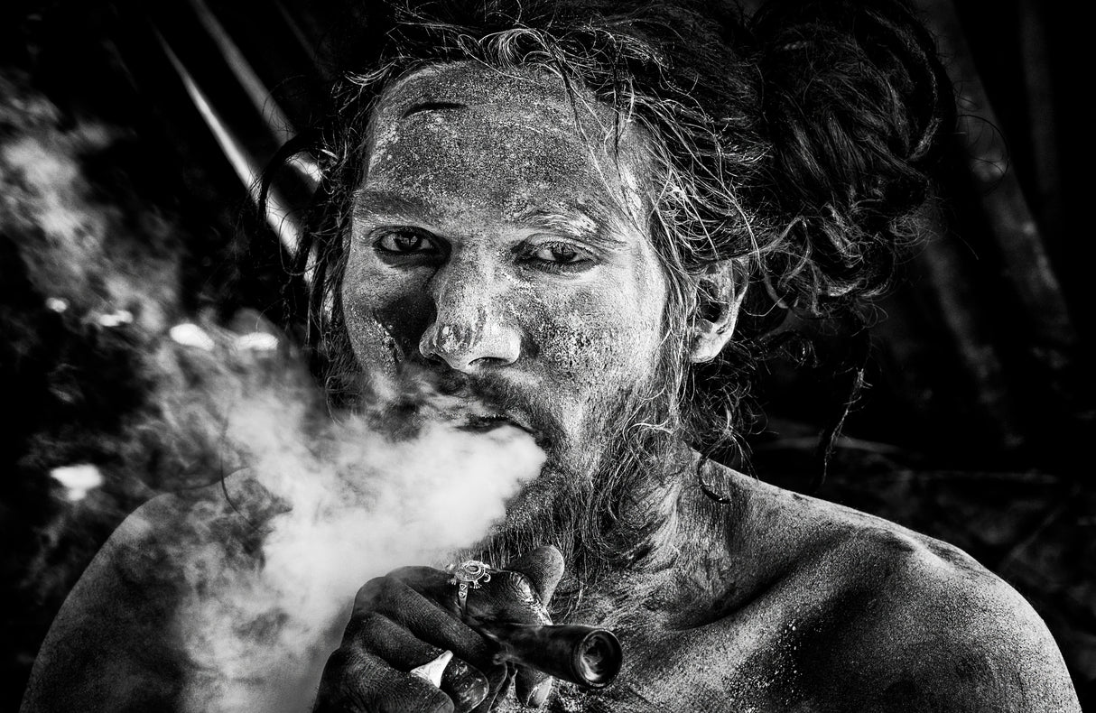 Naga Baba smoking a chilum-I - Kumbh Mela - Prayagraj - India Poster och Canvastavla
