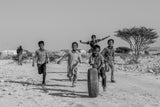 Kids playing Poster och Canvastavla