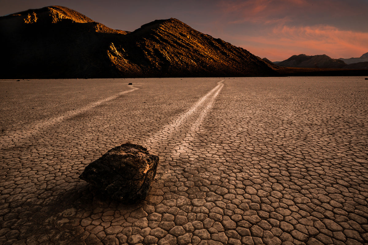 Rocks walking in sunset Poster och Canvastavla