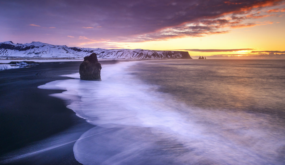 Sunrise at Vik Poster och Canvastavla
