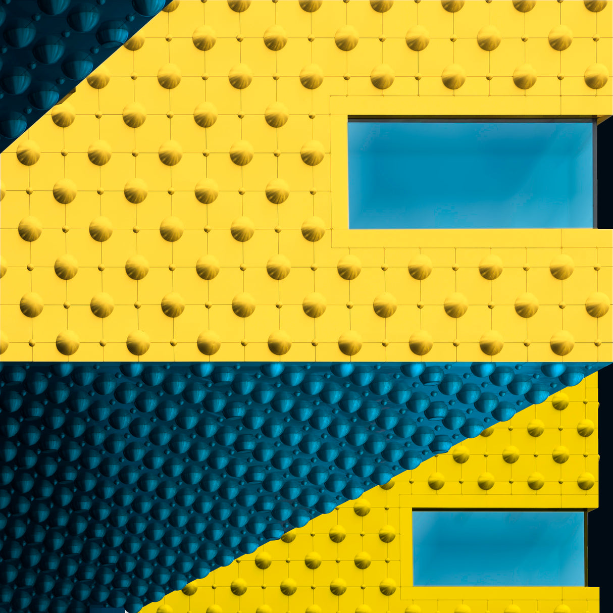 Studded façade Poster och Canvastavla
