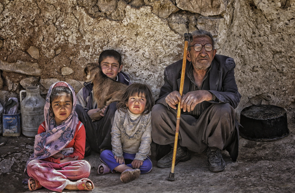 Bakhtiari family portrait Poster och Canvastavla